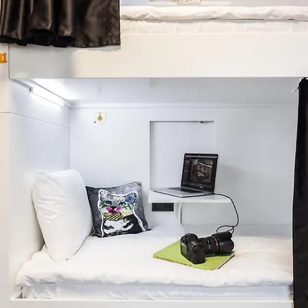 14 Hostel *