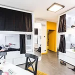 14 Hostel *