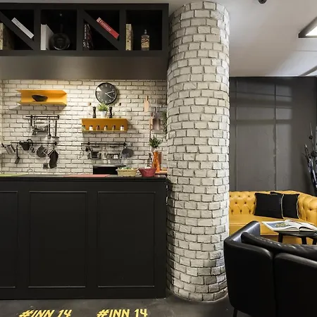 Hostal 14